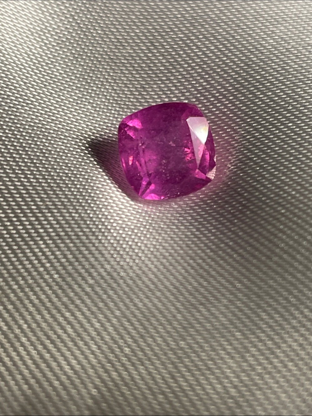 Vibrant Pink Sapphire Cushion-Cut Gemstone for Women Jewelry
